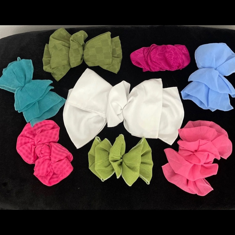 Hair Bows x 8